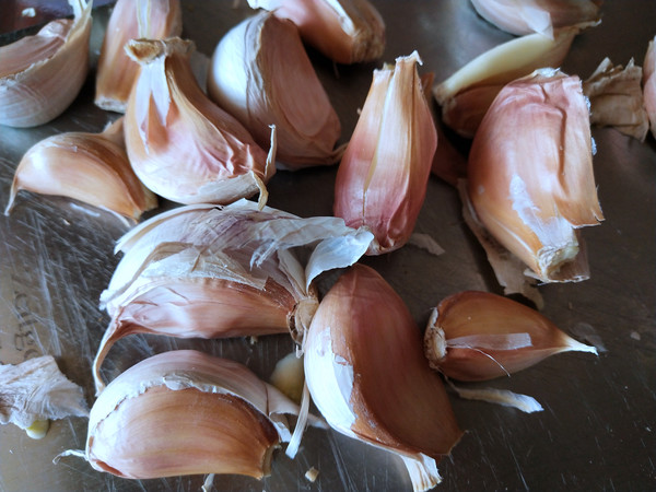 臘八蒜的做法-酸甜味腌菜譜