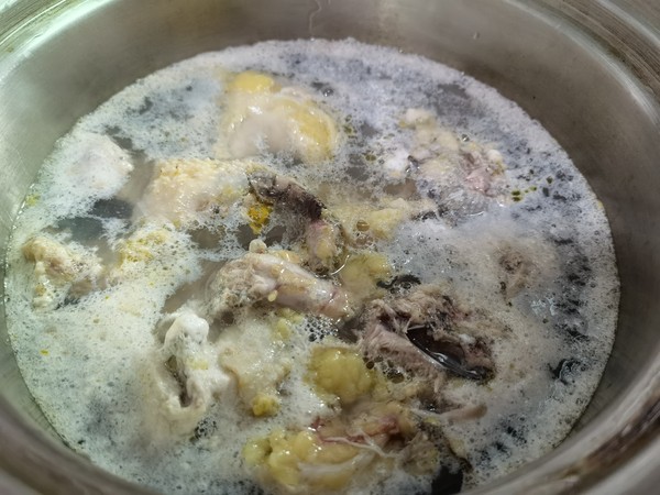 椰子水燉雞湯的做法-果味燉菜譜-易網(wǎng)健康養(yǎng)生網(wǎng) 椰子水燉雞湯的做法-果味燉菜譜