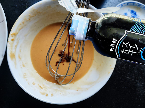 涼拌雞絲的做法-麻醬味拌菜譜