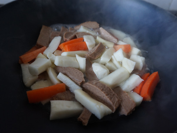 山藥燉牛柳（素食版）的做法-家常味燉菜譜