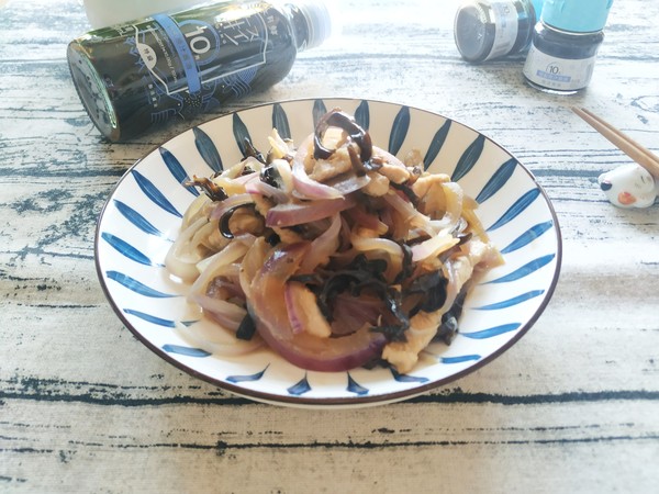 洋蔥木耳炒肉絲的做法-家常味炒菜譜