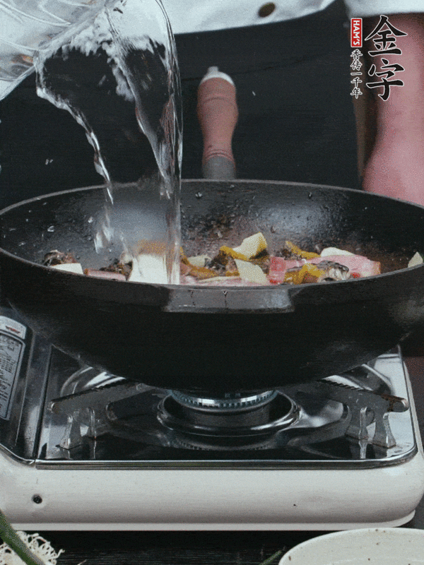 火腿黃鱔春筍煲的做法-咸鮮味煲菜譜