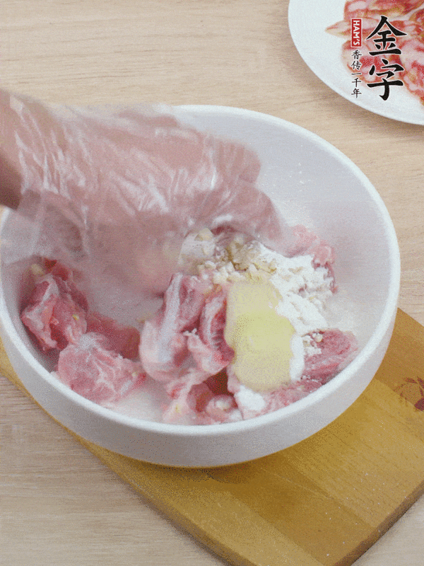 香腸蒸涼瓜小排的做法-家常味蒸菜譜