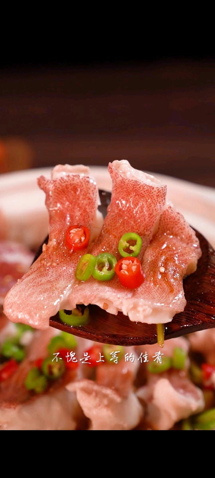 鮮嫩多汁東星斑，一上桌就拿捏住的做法-咸鮮味煲菜譜