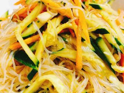 涼拌粉絲的做法-酸辣味拌菜譜