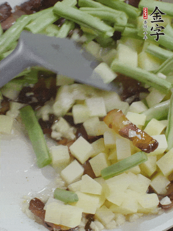 醬油肉豆角燜飯的做法-家常味燜菜譜