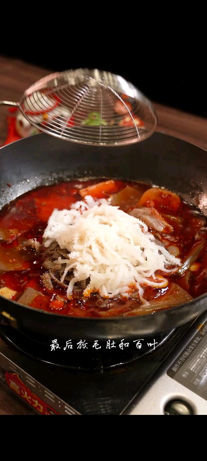 經典川菜毛血旺，應該沒人不愛吧的做法-香辣味煮菜譜