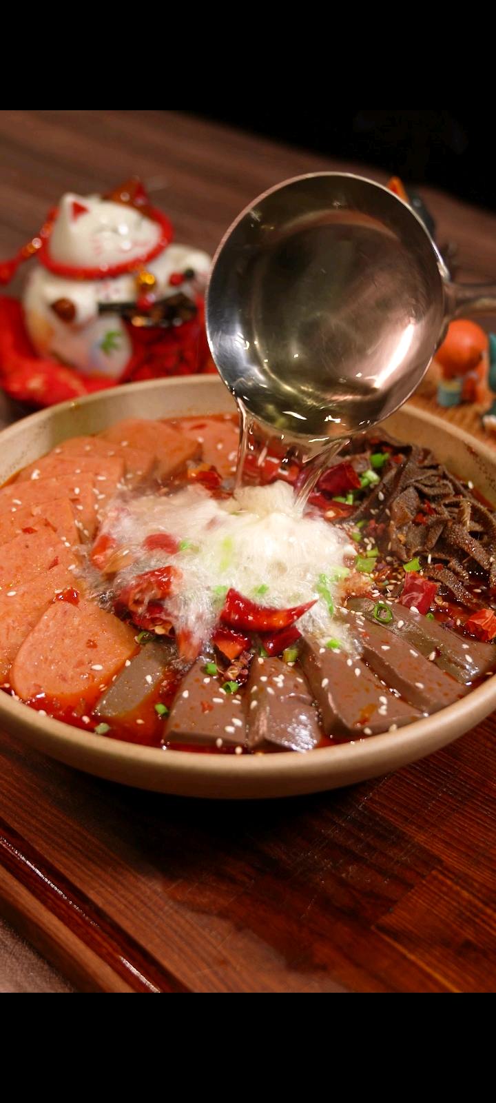 經典川菜毛血旺，應該沒人不愛吧的做法-香辣味煮菜譜