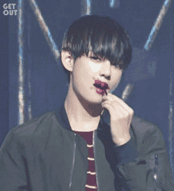  嘟嘴賣萌?麻煩先把唇部保養好再說 