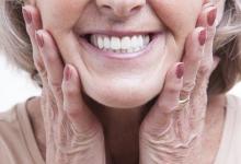 黃黃的牙齒讓人不愛 美白其實很簡單