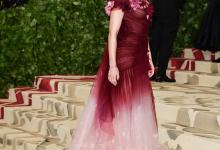 如何擁有“黑寡婦”斯嘉麗一樣的手臂?