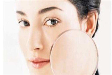 女生牢記護(hù)膚清潔小要點(diǎn),還有你不知道的護(hù)理竅門-易網(wǎng)健康養(yǎng)生網(wǎng) 女生牢記護(hù)膚清潔小要點(diǎn),還有你不知道的護(hù)理竅門