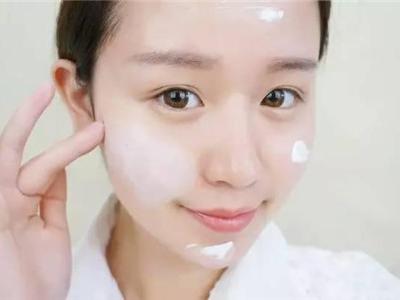護(hù)膚品要成套用還是混著用?精致護(hù)膚才是真道理