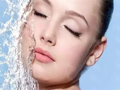 抬頭紋影響顏值,你應(yīng)該注意的事項有這些