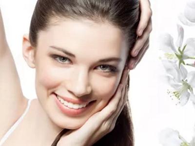 女生臉上愛出油怎么辦,三個方法為打造清爽肌膚