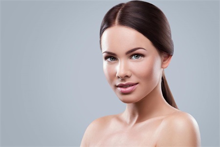 女性得了濕疹怎么辦?濕疹如何治療吃什么藥要知道-易網健康<a href=http://www.jsjjzhkt.cn/jkys/ target=_blank class=infotextkey>養生</a>網 女性得了濕疹怎么辦?濕疹如何治療吃什么藥要知道