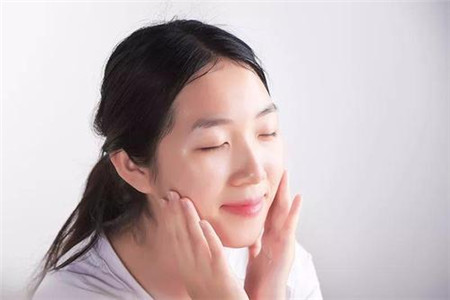 精心做好護膚護理工作,五大步驟讓你擁有美顏效果皮膚-易網<a href=http://www.jsjjzhkt.cn/ target=_blank class=infotextkey>健康養生</a>網 精心做好護膚護理工作,五大步驟讓你擁有美顏效果皮膚