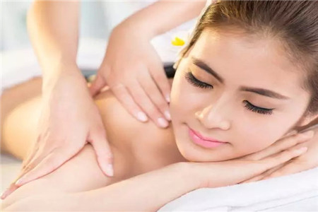 6種美白秘籍輕松應(yīng)對(duì)防曬問(wèn)題，整個(gè)夏天都不怕