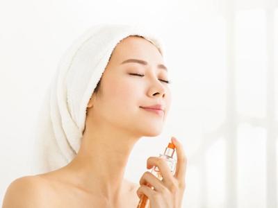 夏季護(hù)膚避開三個誤區(qū),讓女生肌膚白皙更水潤