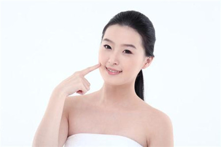 緩解肌膚問題,敏感肌患者應該注意的那些護膚技巧-易網健康養生網 緩解肌膚問題,敏感肌患者應該注意的那些護膚技巧