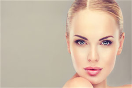 敷完面膜要不要洗臉,99.99%的女生都不知道-易網健康養生網 敷完面膜要不要洗臉,99.99%的女生都不知道