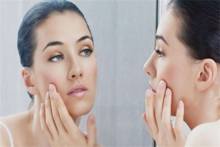 面部皮膚過敏的原因，一般都和這三點有關