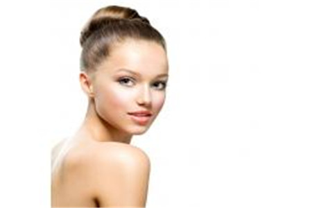 做全身光子美白危害效果見不到，夏季鎖骨美白讓你做性感女神