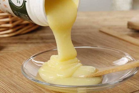 蜂王漿美容功效祛黃褐斑，使用需要注意的副作用