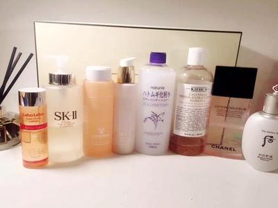 化妝水和爽膚水的區(qū)別是什么,不同肌膚的選擇方法