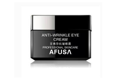 抗皺效果好的7款眼霜 還你一張青春無痕臉-易網<a href=http://www.jsjjzhkt.cn/ target=_blank class=infotextkey>健康養生</a>網 抗皺效果好的7款眼霜 還你一張青春無痕臉