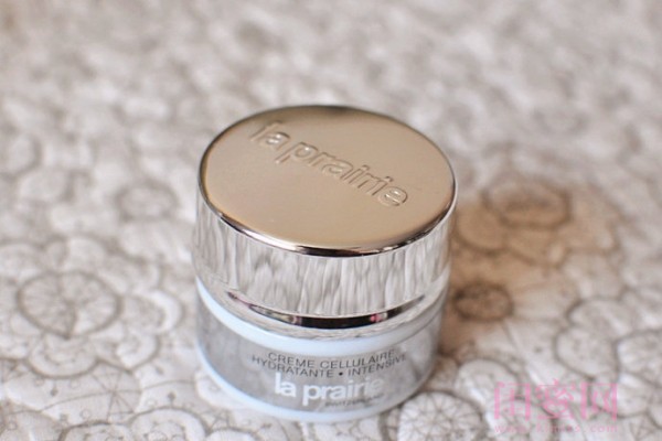 蘭蔻青純眼霜適合年齡是多少?如何使用?-易網(wǎng)<a href=http://www.jsjjzhkt.cn/ target=_blank class=infotextkey>健康養(yǎng)生</a>網(wǎng) 蘭蔻青純眼霜適合年齡是多少?如何使用?