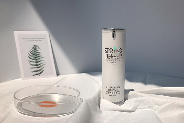 冰冰霜的正確使用方法分享,可以用來干什么?-易網<a href=http://www.jsjjzhkt.cn/ target=_blank class=infotextkey>健康養生</a>網 冰冰霜的正確使用方法分享,可以用來干什么?