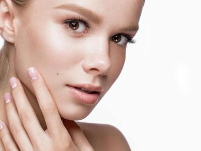 下巴長痘痘是什么原因，女性面部痤瘡的四個調理方法