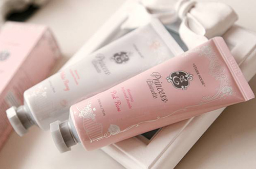 護(hù)手霜怎么選?這7款護(hù)手霜是干皮的最愛-易網(wǎng)健康養(yǎng)生網(wǎng) 護(hù)手霜怎么選?這7款護(hù)手霜是干皮的最愛