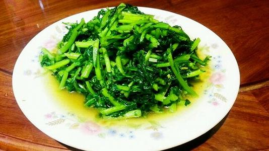 茼蒿怎么吃?小編分享四種家常做法-易網健康養生網 茼蒿怎么吃?小編分享四種家常做法
