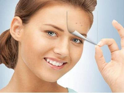 引起額頭長(zhǎng)痘的原因,女生臉上突然爆痘的五個(gè)緊急護(hù)理方法