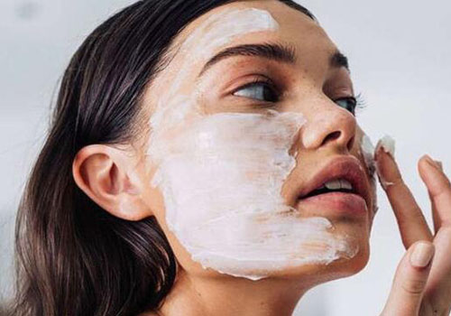 冬季肌膚保養(yǎng)重點 做到這6點肌膚水嫩透亮-易網(wǎng)健康<a href=http://www.jsjjzhkt.cn/jkys/ target=_blank class=infotextkey>養(yǎng)生</a>網(wǎng) 冬季肌膚保養(yǎng)重點 做到這6點肌膚水嫩透亮