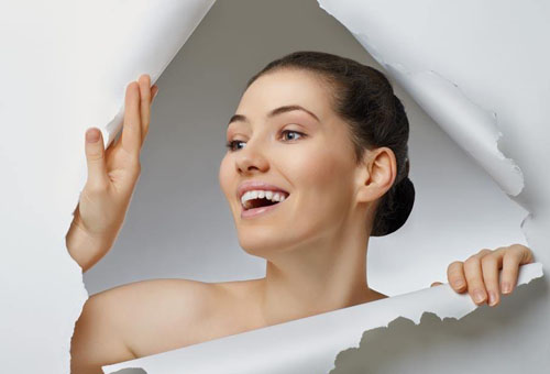 生理期皮膚暗沉發(fā)黃怎么辦?教你4招來調(diào)理膚色-易網(wǎng)<a href=http://www.jsjjzhkt.cn/ target=_blank class=infotextkey>健康養(yǎng)生</a>網(wǎng) 生理期皮膚暗沉發(fā)黃怎么辦?教你4招來調(diào)理膚色