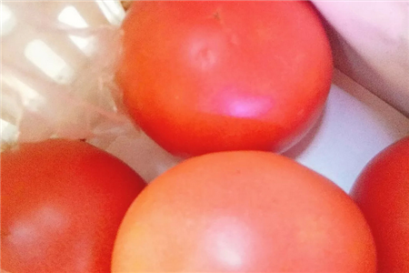 暗黃皮膚如何美白，三個美白方法擁有水嫩肌膚