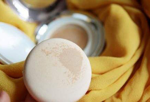 使用bb霜要注意些什么?這4點做不好皮膚變差-易網健康養生網 使用bb霜要注意些什么?這4點做不好皮膚變差