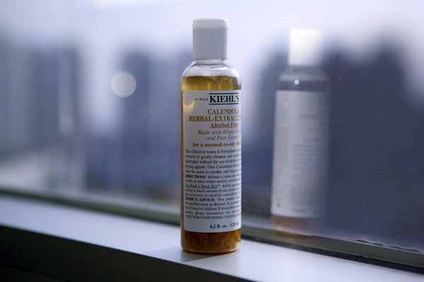 化妝水可以帶上飛機嗎?坐飛機哪些東西不能用?