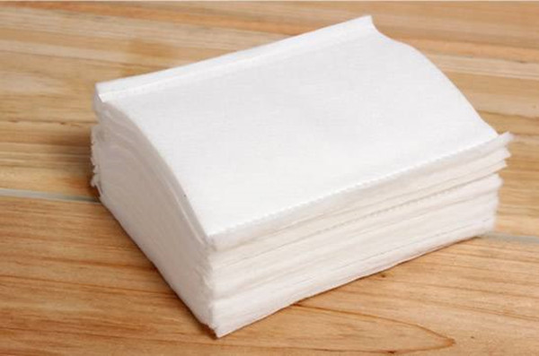 化妝棉怎么用爽膚水?這樣做有何好處?