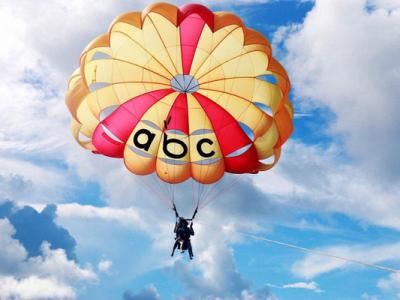 防曬噴霧可以噴臉嗎?防曬噴霧使用注意事項(xiàng)