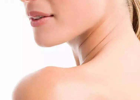 頸紋是怎么形成的？對抗頸紋應該這樣做