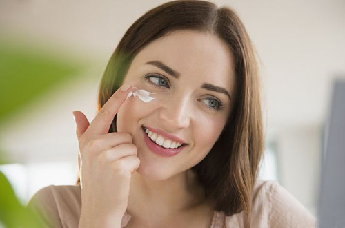 女人怎么護膚效果好 掌握這6個小技巧很管用-易網健康<a href=http://www.jsjjzhkt.cn/jkys/ target=_blank class=infotextkey>養生</a>網 女人怎么護膚效果好 掌握這6個小技巧很管用