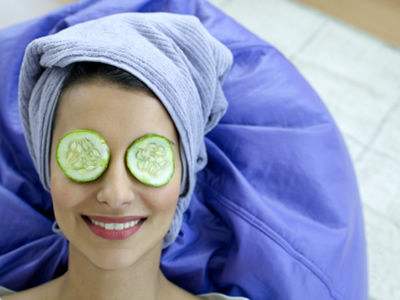 黑眼圈顯老顯憔悴? 4個方法輕松去除-易網健康<a href=http://www.jsjjzhkt.cn/jkys/ target=_blank class=infotextkey>養生</a>網 黑眼圈顯老顯憔悴? 4個方法輕松去除