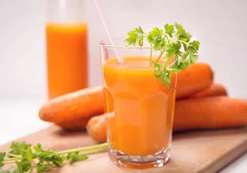 經常喝胡蘿卜汁能淡斑嗎？怎樣祛斑最快最有效？