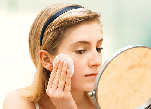 冬季敏感肌如何有效護理? 分享8個方法-易網健康養生網 冬季敏感肌如何有效護理? 分享8個方法