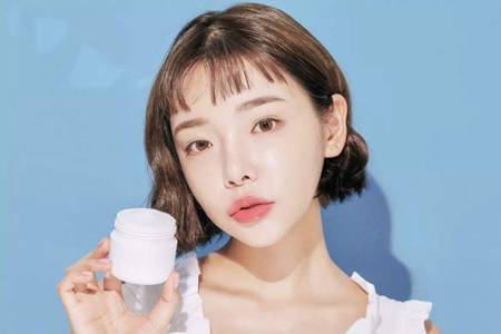 皮膚過敏癥的六個癥狀,肌膚過敏不及時治療小心爛臉-易網健康<a href=http://www.jsjjzhkt.cn/jkys/ target=_blank class=infotextkey>養生</a>網 皮膚過敏癥的六個癥狀,肌膚過敏不及時治療小心爛臉