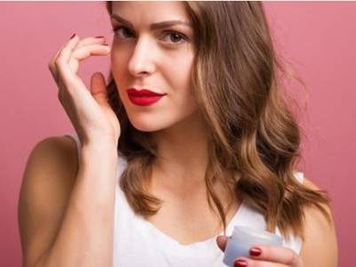 女生用眼霜的正確使用方法，眼霜用對才有效果